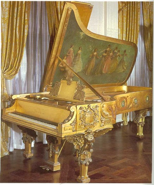 White House  art case Steinway